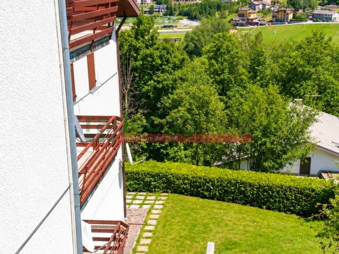 Appartamento trilocale in vendita in Via Giardini, Fiumalbo Dogana, Fiumalbo