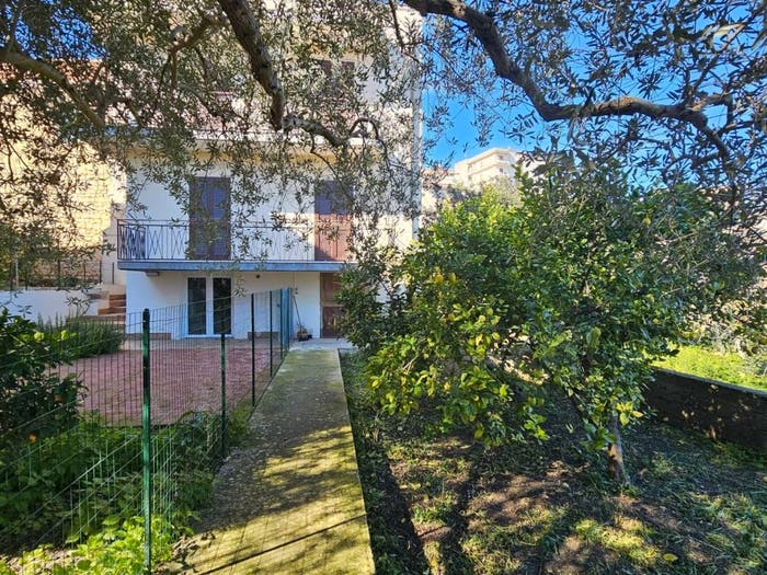 Appartamento con 5 locali in vendita in Modica Alta, Modica