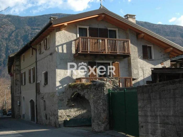 Casa con 6 locali in vendita in Via San Rocco, Centro, Tirano