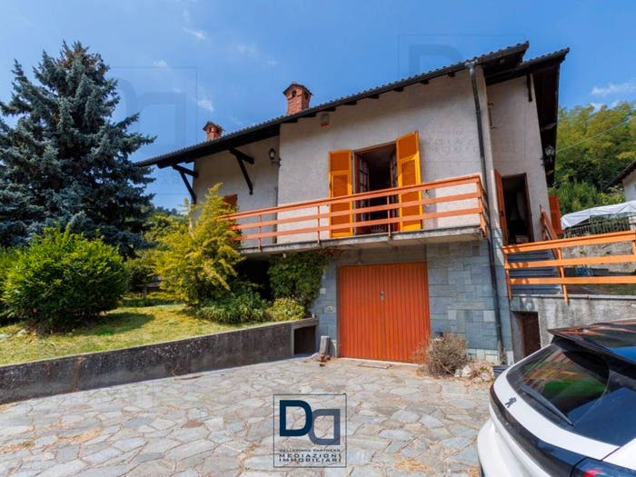 Casa con 6 locali in vendita in Località Prato, Centro, Savignone