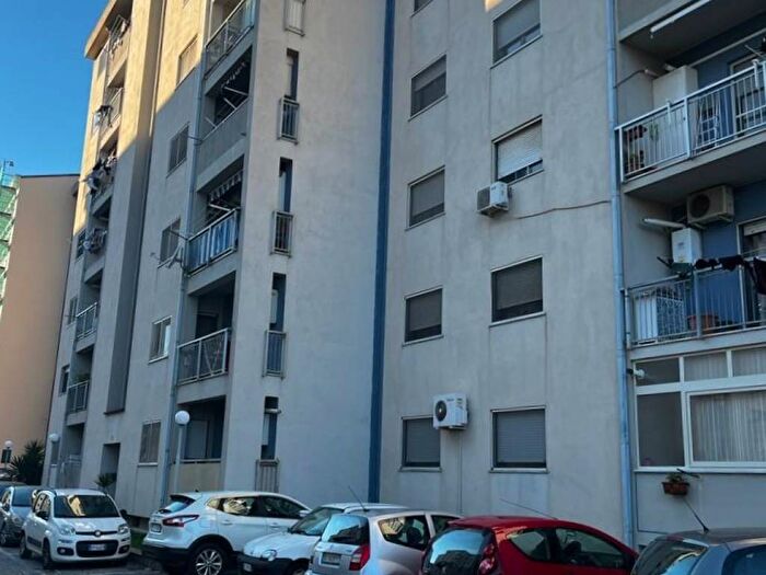 Appartamento bilocale in vendita in Viale dei Conti Falluc, Santa Maria, Catanzaro
