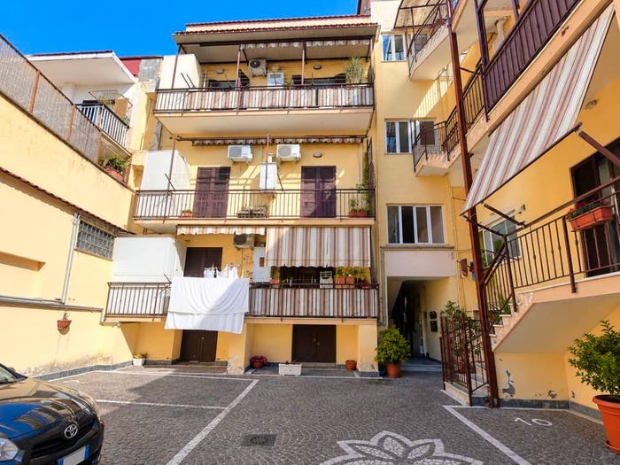 Appartamento trilocale in vendita in Via Cardinale Baronio, Secondigliano, Napoli