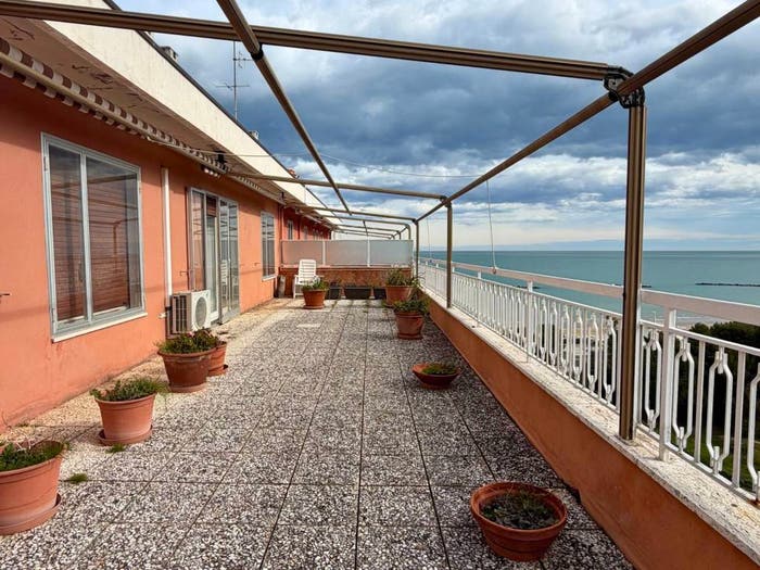 Casa con 6 locali in vendita in Via Crati, Santa Filomena, Montesilvano