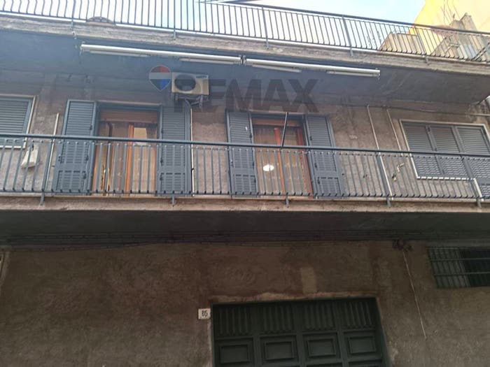 Appartamento con 5 locali in vendita in Via silvio pellico, Paternò