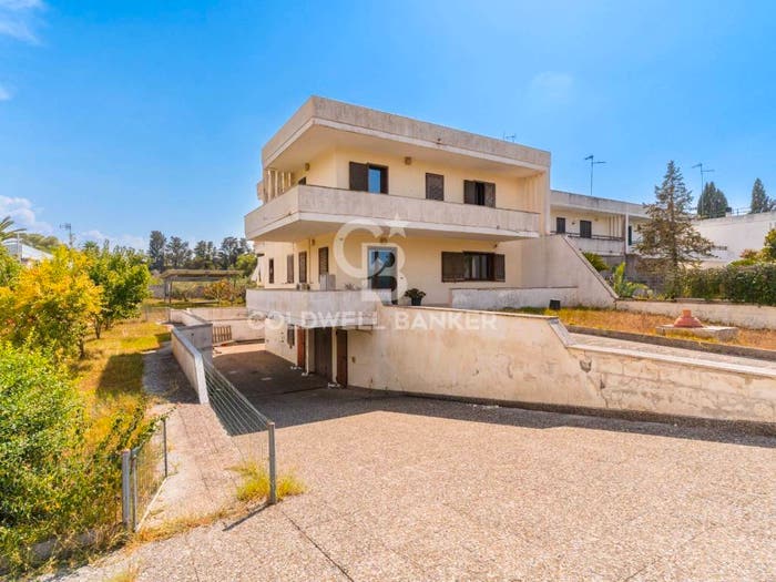 Casa con 6 locali in vendita in Via Michele Laporta, Rudiae Casermette, Lecce