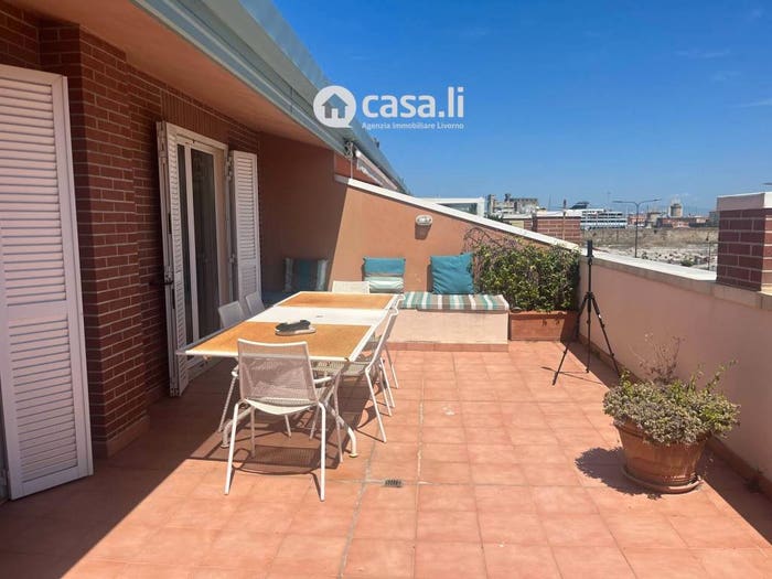 Appartamento trilocale in vendita in Porta a Mare Mazzini, Livorno