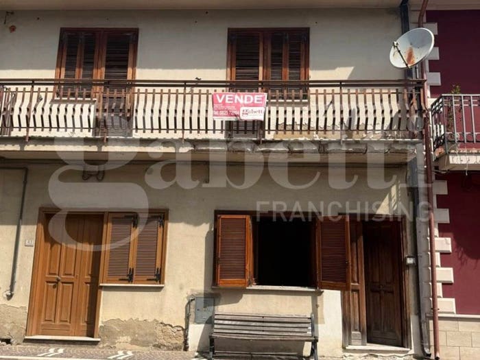 Casa con 6 locali in vendita in Via Partenio, Centro, Pietrastornina