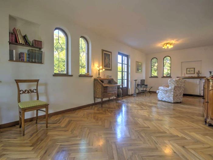Casa con 6 locali in vendita in Via Ortigara, Centro, Loano
