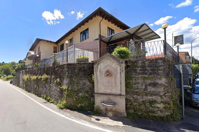 Appartamento trilocale in vendita in Via Italia, Centro, Arona