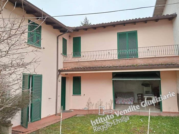 Casa con 5 locali in vendita in Via Monchio, Castelnovo Ne' Monti