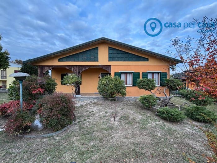 Casa trilocale in vendita in Centro, Frassinelle Polesine