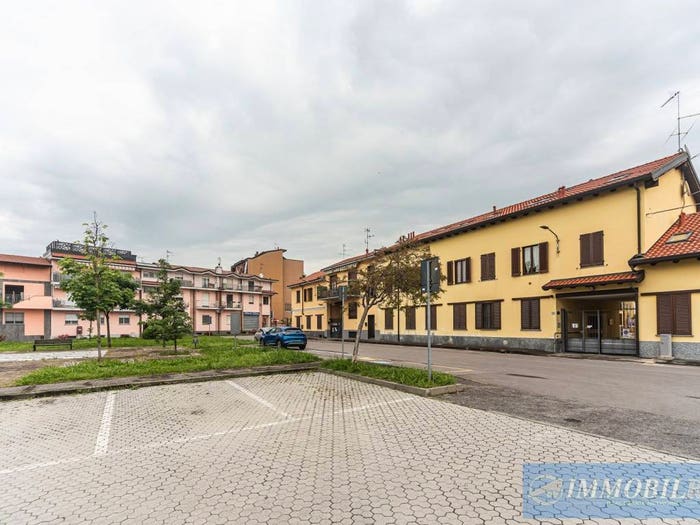 Appartamento bilocale in vendita in Via Vittorio Veneto, Centro, Arluno