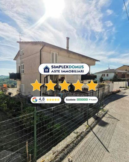 Appartamento con 6 locali in vendita in via Saletto, Centro, Montappone