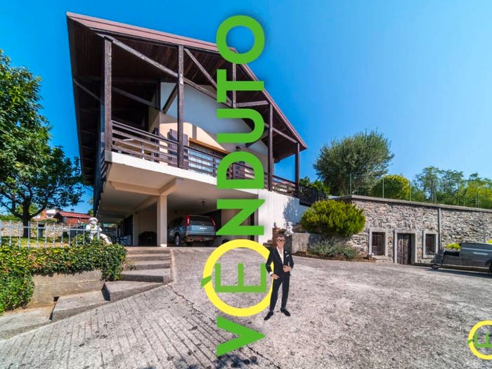 Casa con 6 locali in vendita in Via Collosomano, Buia, Buja