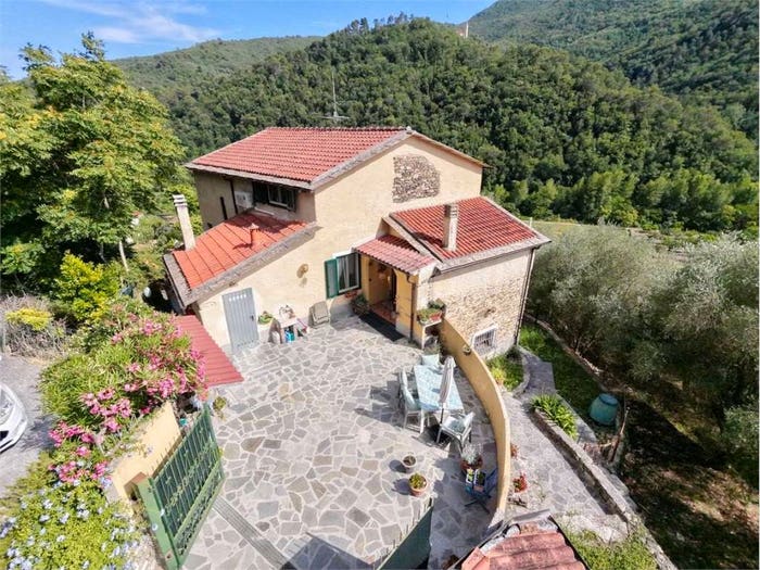 Appartamento con 6 locali in vendita in Borgata Cavalli, San Lorenzo, Stellanello