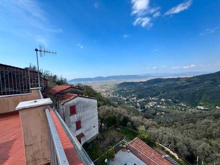 Appartamento bilocale in vendita in Ortonovo, Luni