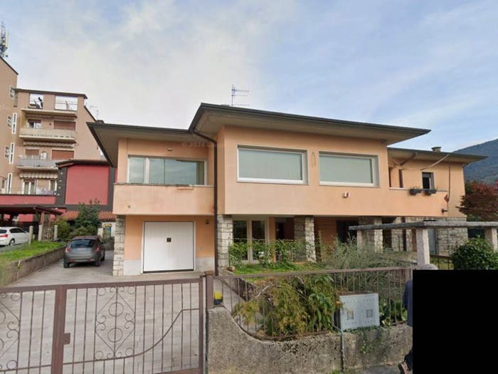 Appartamento trilocale in vendita in Via del Parco, Centro, Nave