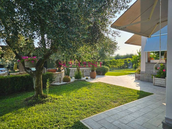 Casa con 6 locali in vendita in Marina di Grosseto, Grosseto