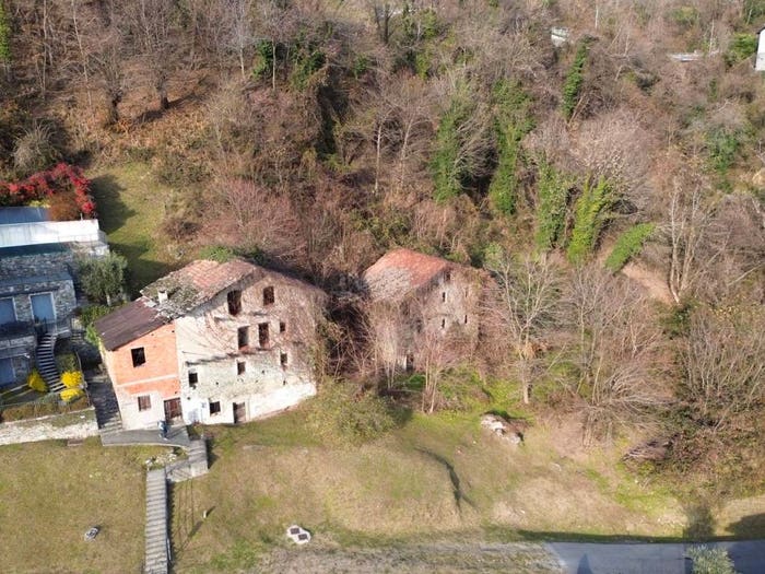 Casa con 6 locali in vendita in Località Ronchi, Gravedona, Gravedona ed Uniti
