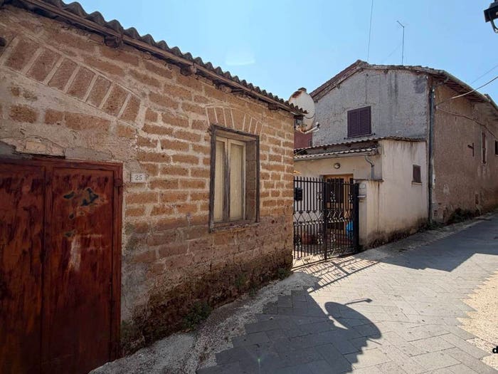 Appartamento bilocale in vendita in Via Maria Lucia, Bassano Romano