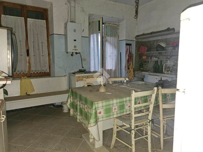 Casa con 6 locali in vendita in Via Airaldi, Castelnuovo Bormida