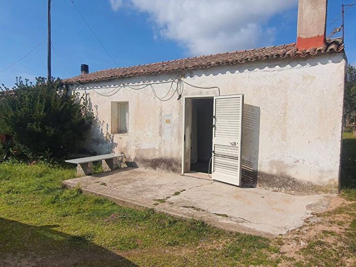 Casa quadrilocale in vendita in Località La Cialda, Monti
