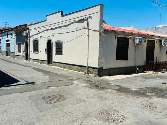 Casa con 6 locali in vendita in Via della Marina, Rotolo, Catania