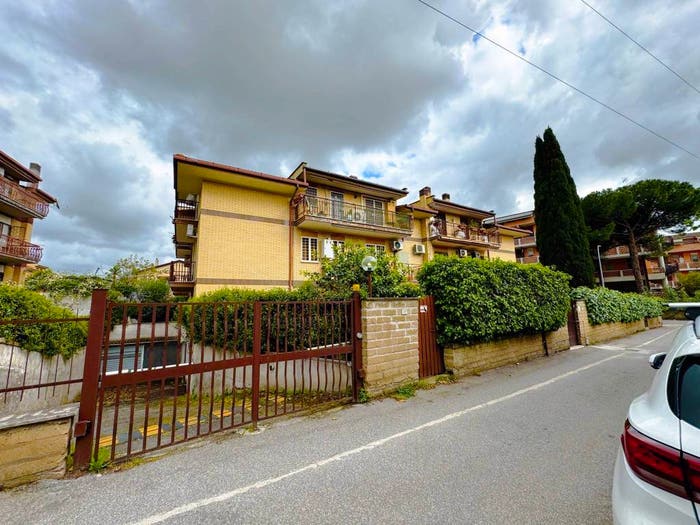 Appartamento quadrilocale in vendita in Via Monte Rosa, Colleverde, Guidonia Montecelio