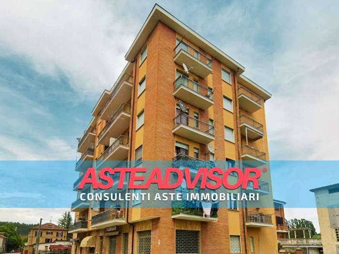 Appartamento trilocale in vendita in Via Martiri della Libertà, Ghiare Madonna, Incisa Scapaccino