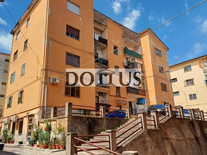 Appartamento trilocale in vendita in Via Angelo Zavarroni, Stadio Pontepiccolo, Catanzaro