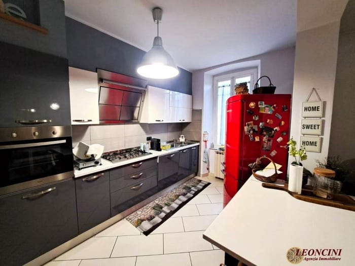 Appartamento trilocale in vendita in Via Porta Fiorentina, Centro, Pontremoli