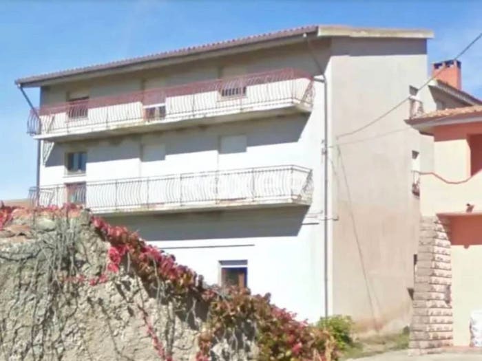 Appartamento con 6 locali in vendita in Via Dante Alighieri, Sindia