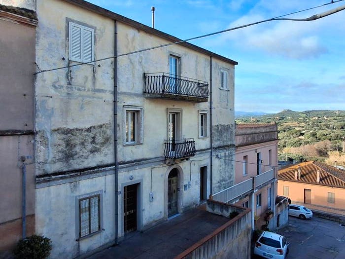 Appartamento quadrilocale in vendita in Via Santa Maria, Arzachena Paese, Arzachena