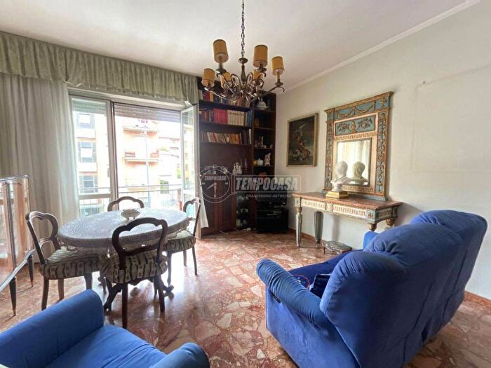 Appartamento trilocale in vendita in Via Lago di Garda, Città Bassa Laghi, Lodi