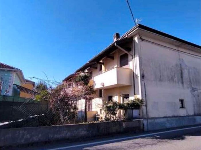 Appartamento trilocale in vendita in Via giacomo matteotti, Centro, Cavaria con Premezzo