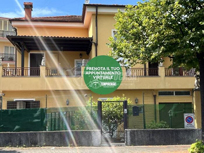 Appartamento quadrilocale in vendita in Via Parioli, Borghetto Santo Spirito