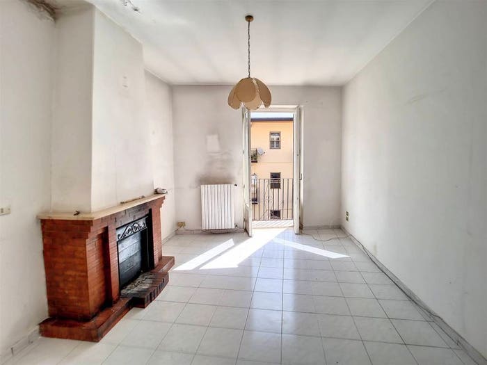 Casa con 5 locali in vendita in Via VIcolo I G Marconi, Centro, Muro Lucano