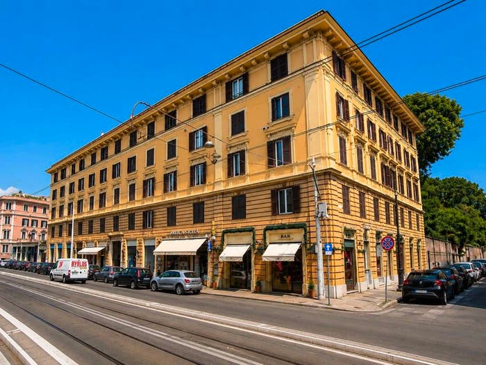 Appartamento con 6 locali in vendita in Via Emanuele Filiberto, San Giovanni, Roma