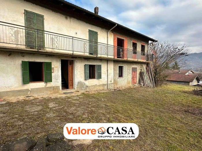 Casa con 5 locali in vendita in Denice