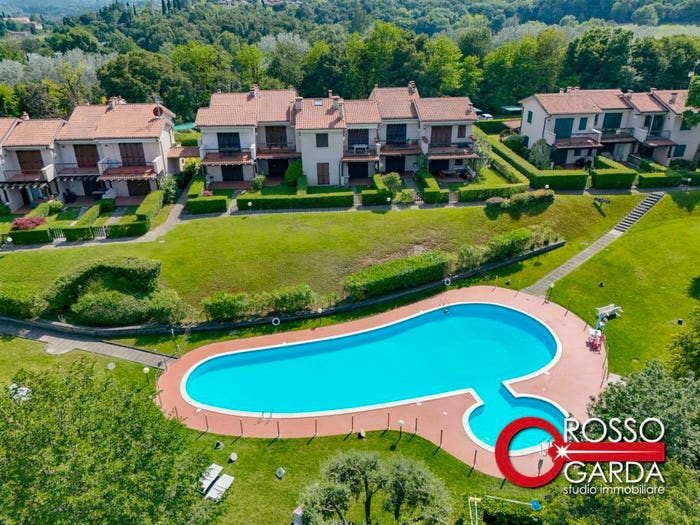 Casa quadrilocale in vendita in Via Prais Padenghe Sul Garda BS Italia, Centro, Padenghe sul Garda