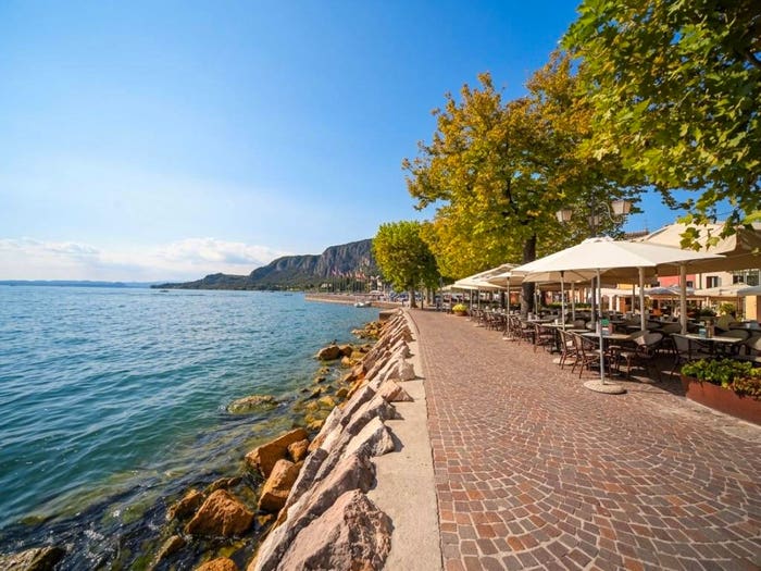 Appartamento trilocale in vendita in Piazza Catullo, Garda