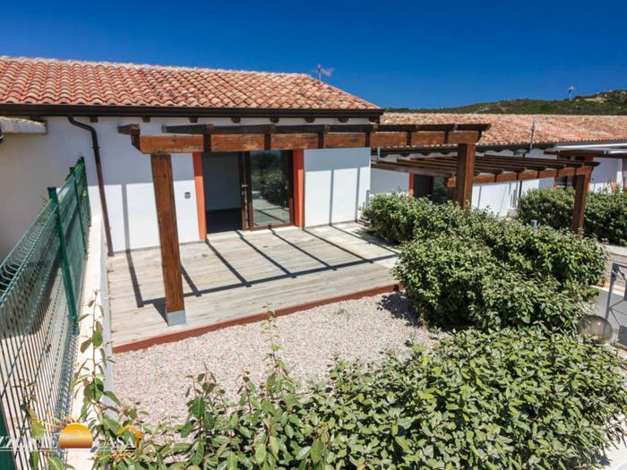 Casa bilocale in vendita in Via Trinità, La Maddalena