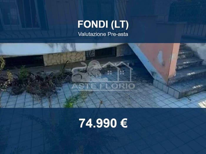 Appartamento trilocale in vendita in Via Romania, Centro, Fondi