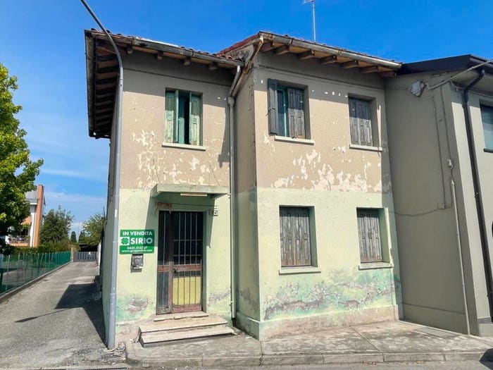 Casa trilocale in vendita in Via Giuseppe Verdi, Centro, Latisana