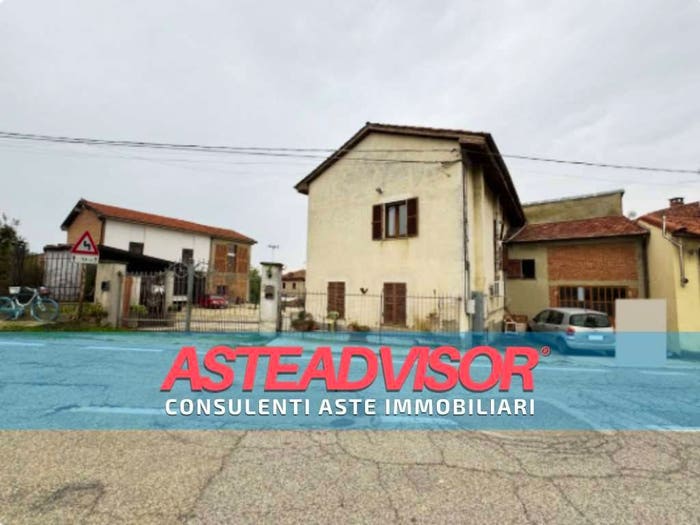 Appartamento con 6 locali in vendita in Frazione San Desiderio Via Scurzolengo, San Desiderio, Calliano