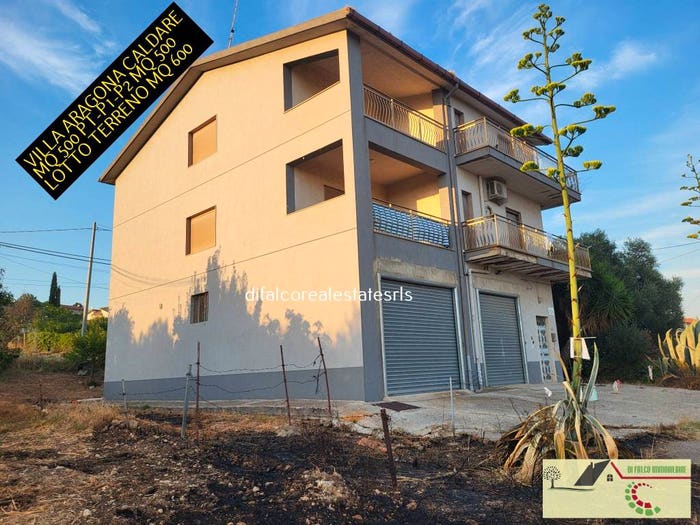 Casa con 5 locali in vendita in Via Scalo Caldare, Aragona