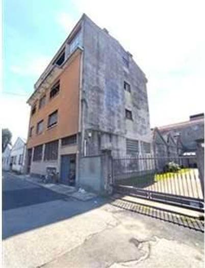 Appartamento trilocale in vendita in Via Cascina Foglia, Sciarè, Gallarate