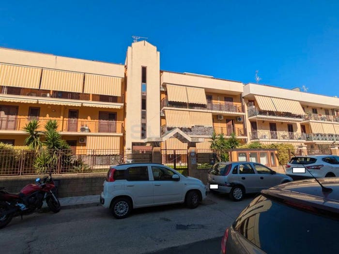 Appartamento quadrilocale in vendita in VIA LEONARDO SCIASCIA, Floridia