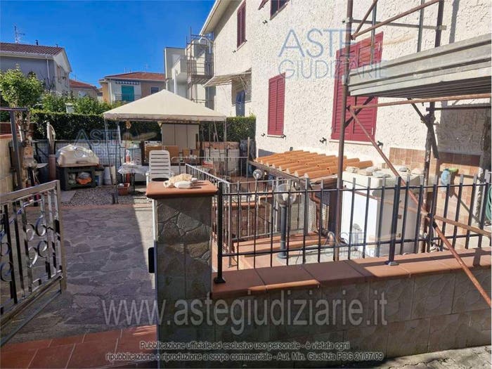 Appartamento trilocale in vendita in Via ferrucci, Marina di Cecina, Cecina