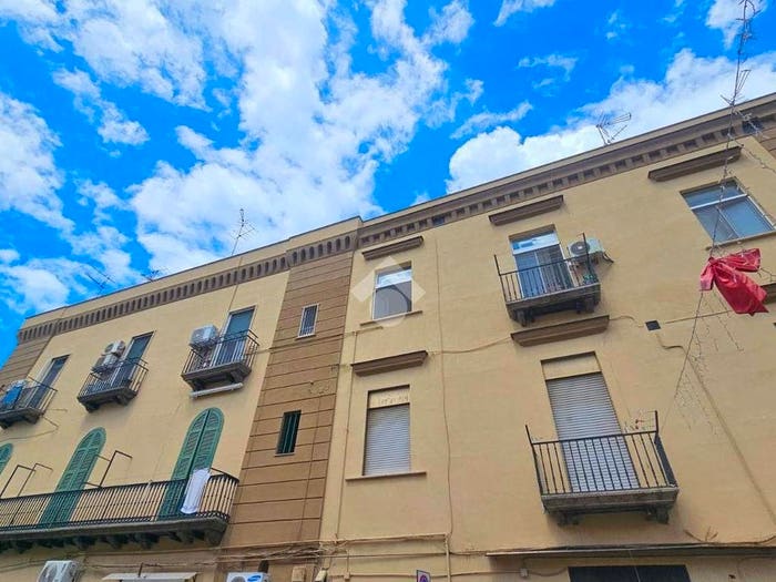 Appartamento trilocale in vendita in Via Giusso, Bagnoli, Napoli
